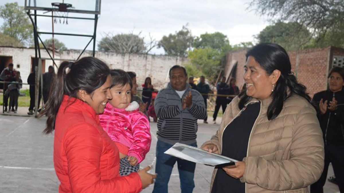 89 Familias De La Esperanza Fueron Asistidas Por El Gobierno Provincial