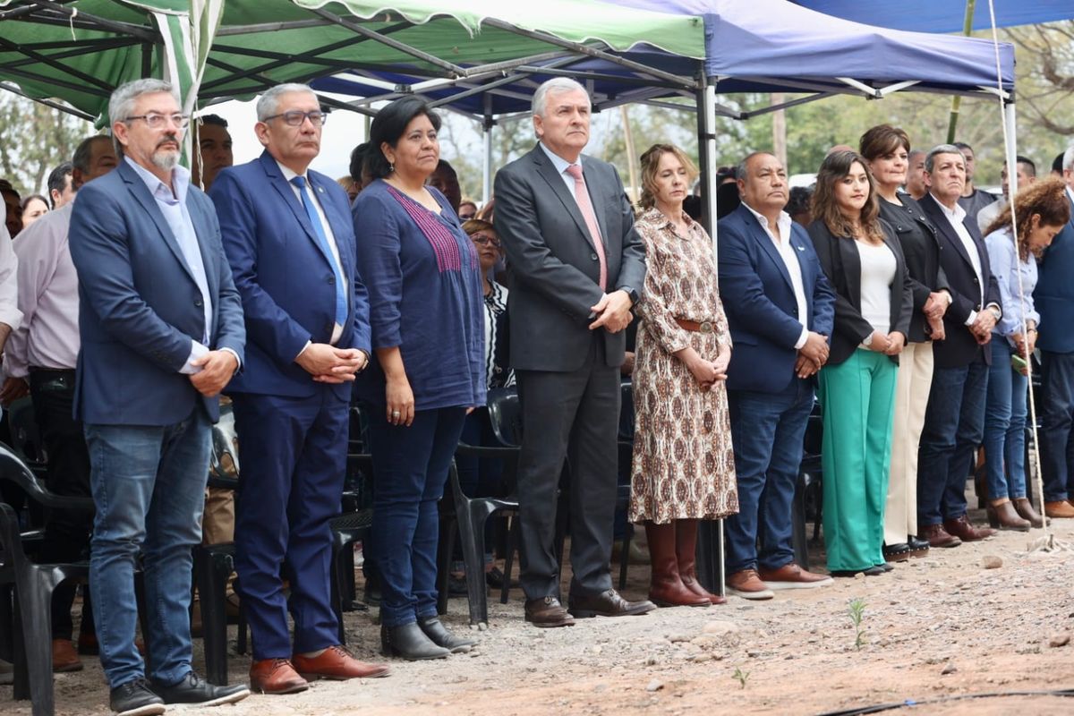 Morales inauguró simultáneamente tres nuevos edificios educativos