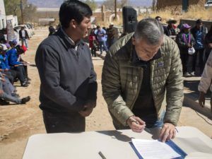 gm-firma-de-convenios-en-abralaite_28423