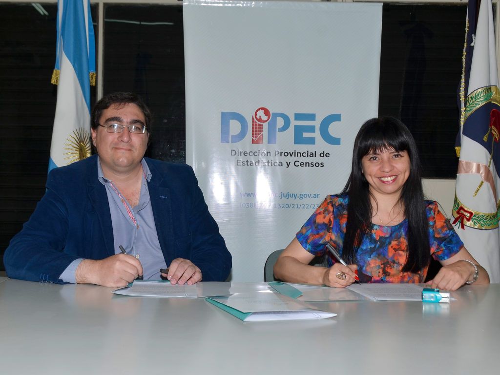 Firma de convenio de colaboración y reciprocidad entre la DIPEC y la Secretaria de Asuntos y Relaciones Municipales