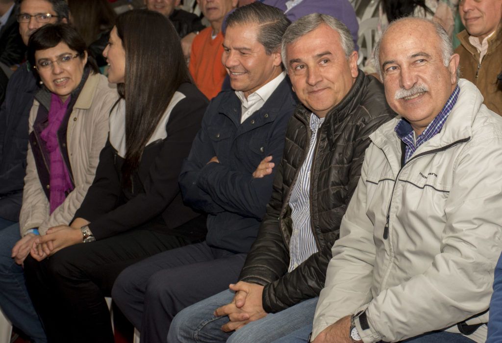 El gobernador, Gerardo Morales, junto al intendente de Antofagasta, Valentín Volta Valencia