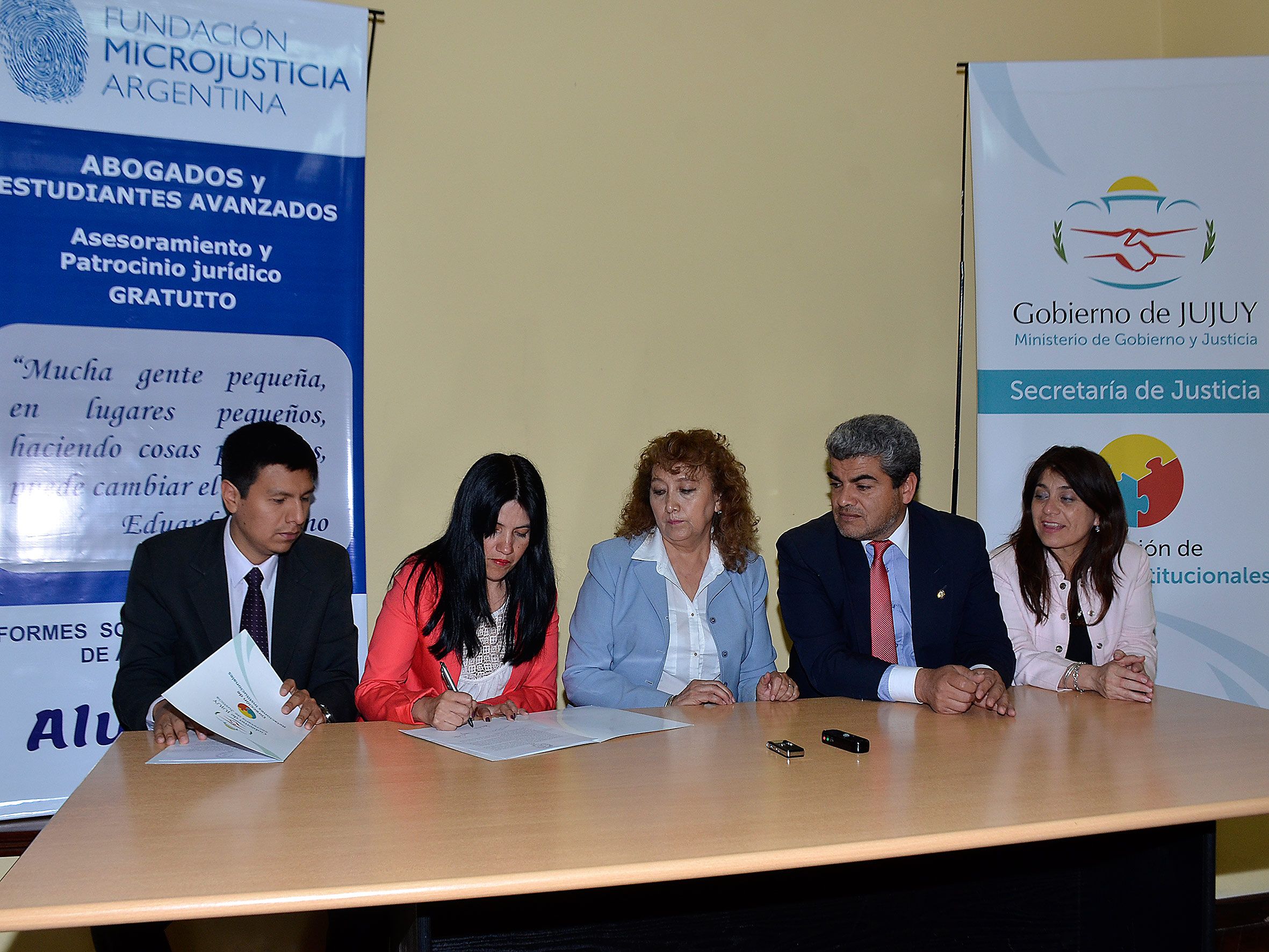 Firma de Convenio Secretaria de Justicia y Fundación Microjusticia Argentina.