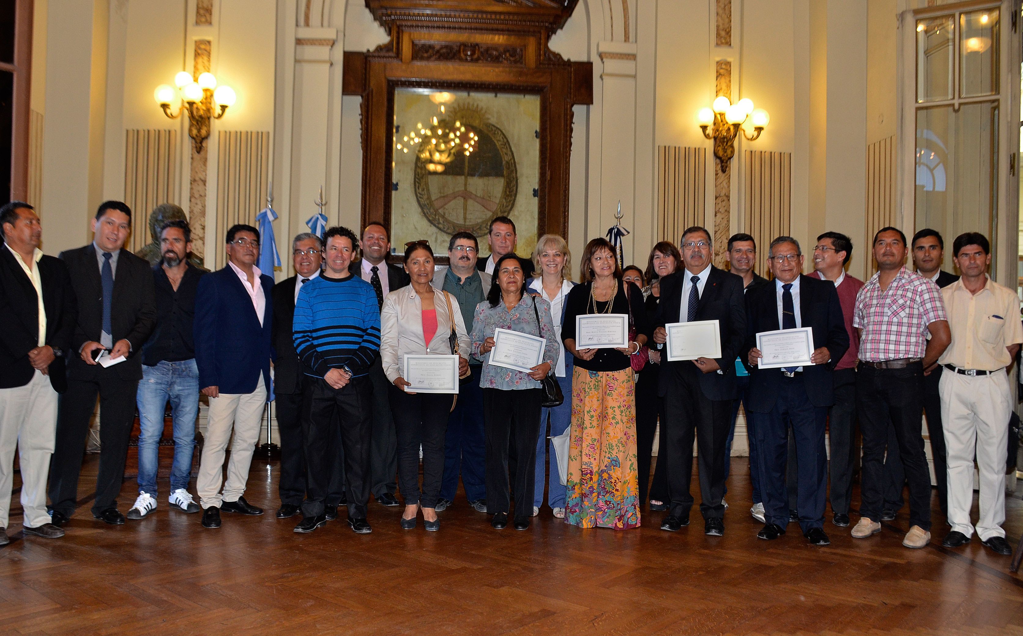 Reconocimiento para docentes jubilados de educación fisica