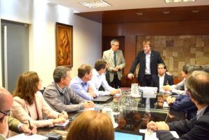 El Ministro de Infraestructura en la bienvenida a los funcionarios nacionales y del BID