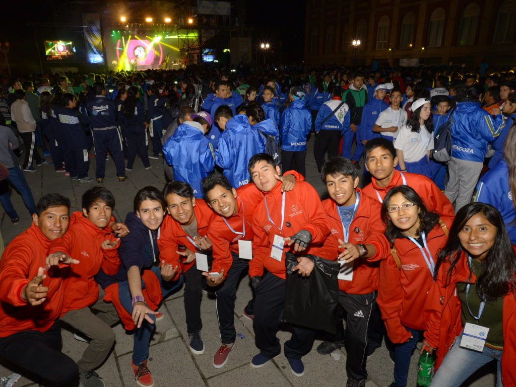 Los jóvenes Jujeños en el acto inaugural de los Juegos Nacionales Evita 