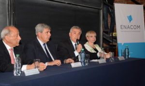 Gerardo Morales cerró el debate por la nueva ley de medios organizada por el ENACOM en la Facultad de Ingieneria