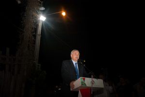 El Gobernador Morales inauguró el tendido de red eléctrica de las calles el Bº Juan Pablo II en San Pedro
