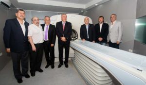 Morales junto al ministro Fiad y funcionarios provinciales inauguraron el tomógrafo en el hospital Paterson de San Pedro 