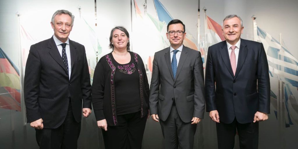 Gerardo Morales, con autoridades del Banco Europeo de Inversiones y la Embajada Argentina ante la Unión Europea.