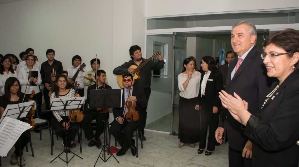 Morales junto a Isolda Calsina inauguraron el nuevo edificio de la escuela de Música