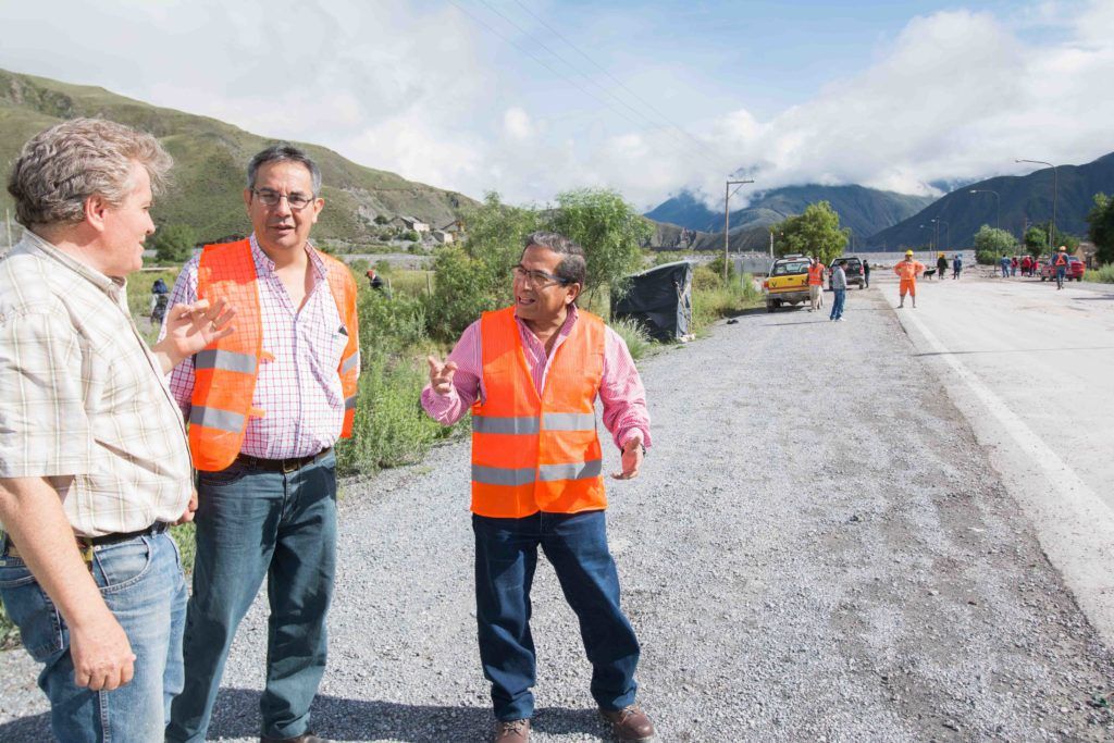 Victor Galarza garantizó el abastecimiento de agua en Barcena y Volcán. 