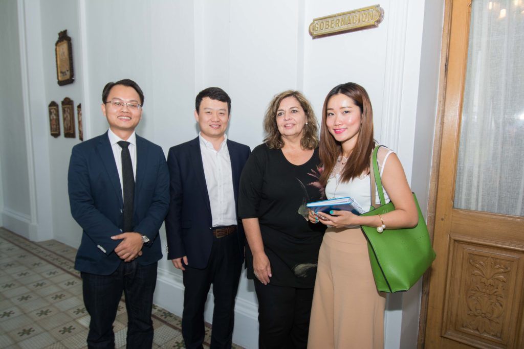 Morales recibió a las nuevas autoridades de ZTE 