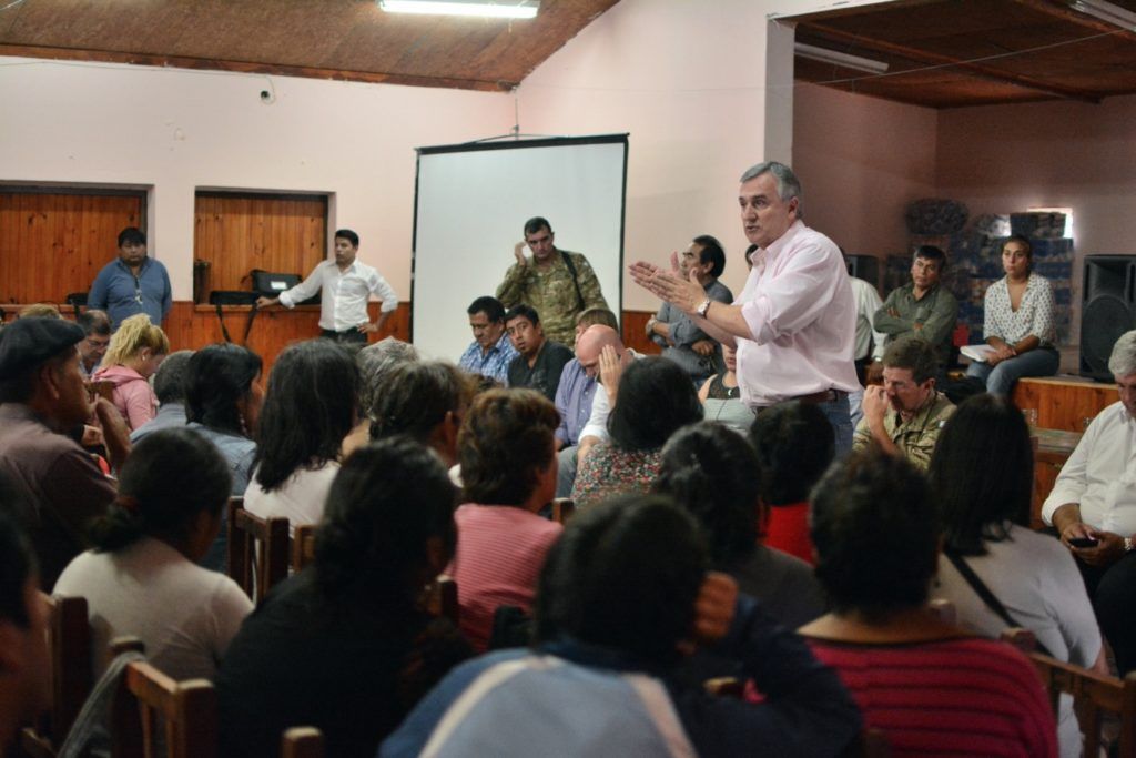 "Volcán cambiará totalmente", anticipó Morales a vecinos de esa localidad.