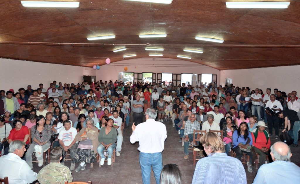 Los planes de recuperación de las zonas castigadas por el alud fueron puestos a consideración de los vecinos.