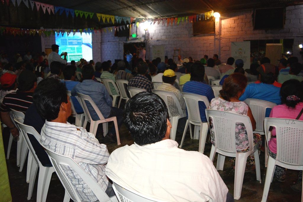 Más de 200 productores participaron del encuentro. 