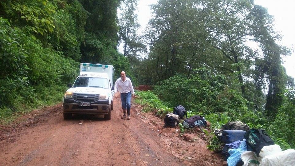 Ministro Meyer presente en la zona que paulatinamente se recupera.