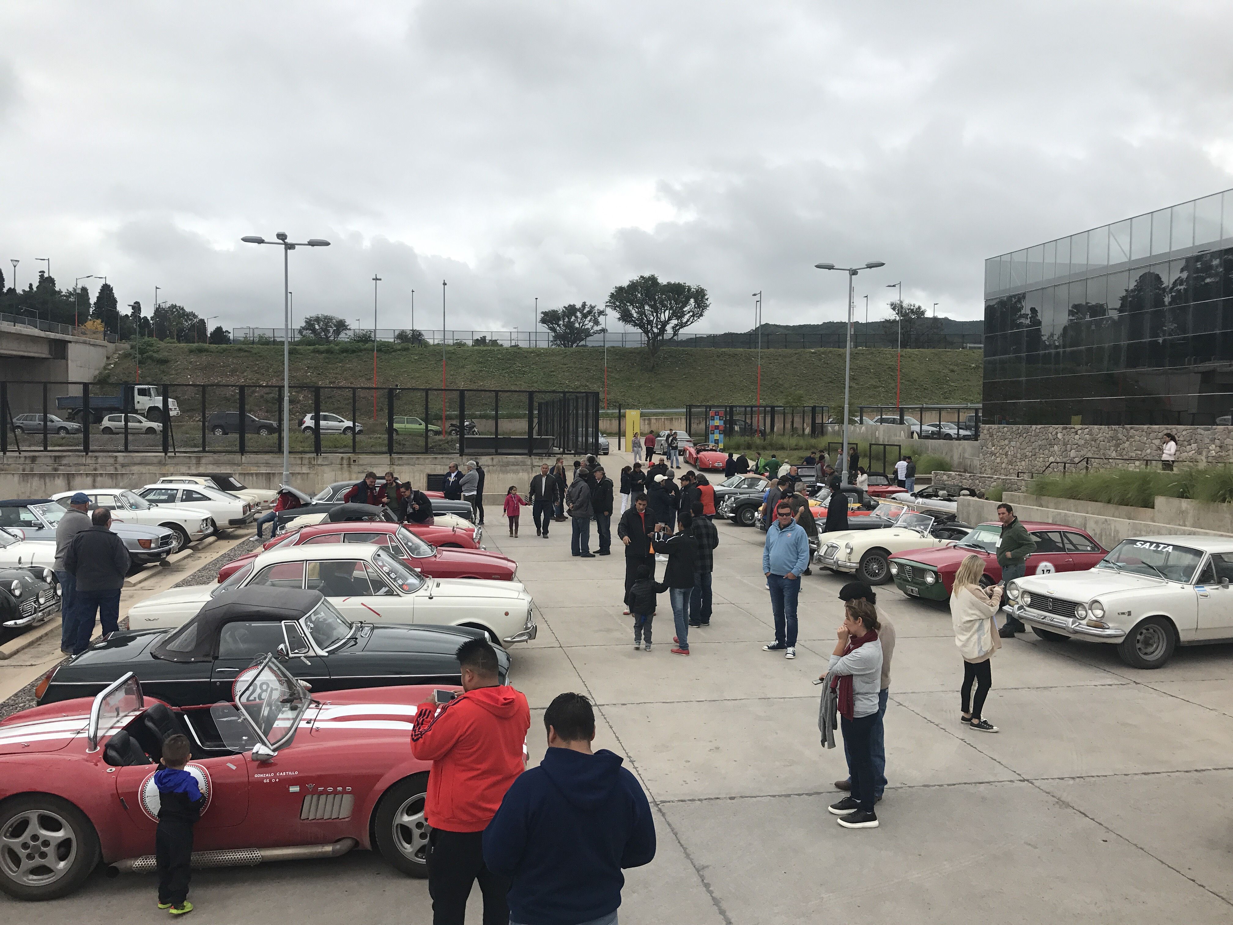 Reliquias automovilísticas pasaron por Jujuy con La Gran Carrera 