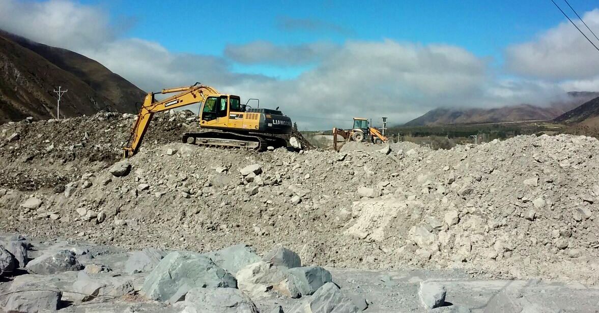 Los Filtros: el trabajo actual en esa quebrada de Volcán es para poder inicar las obras de reconstrucción.