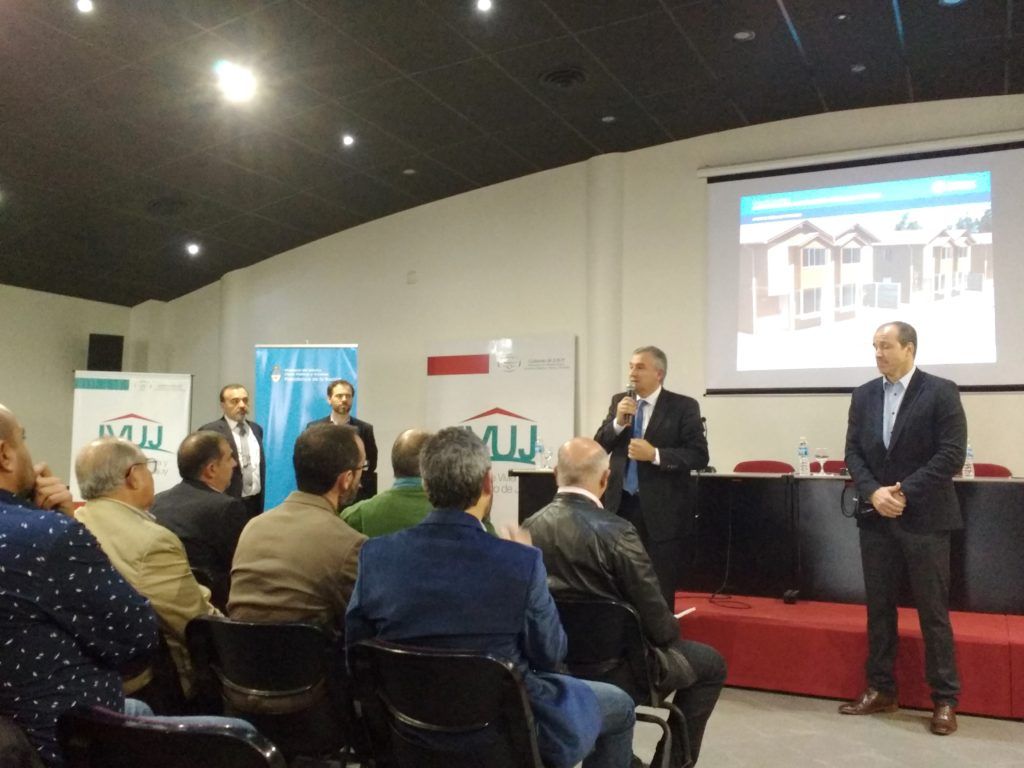 El Gobernador Morales participó de la presentación de los “Programas de Vivienda con Asociación Público Privada”.