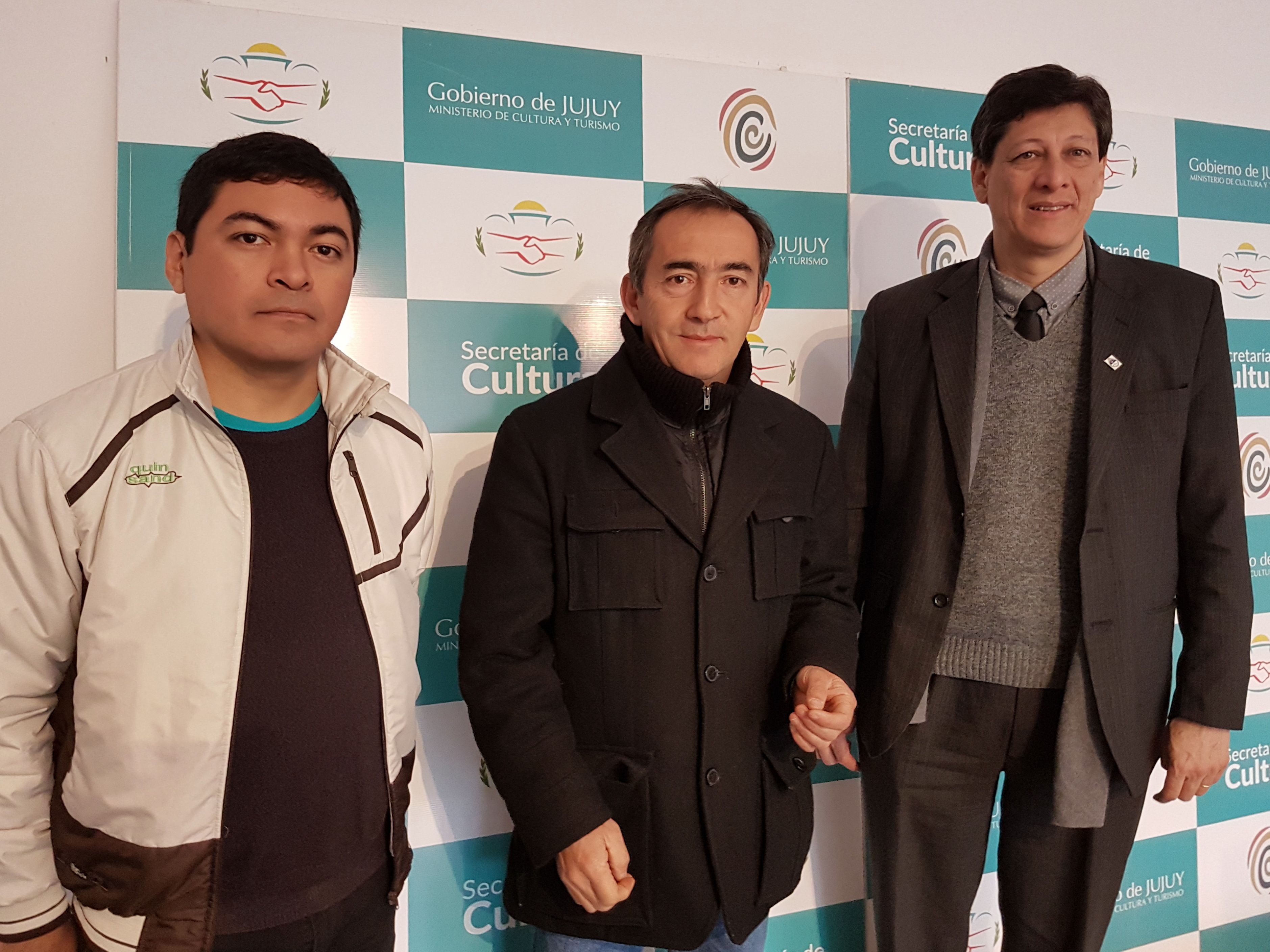 El Secretario de Cultura, Aldana recibió a Ariki y Coca luego de la participación en Santiago del Estero