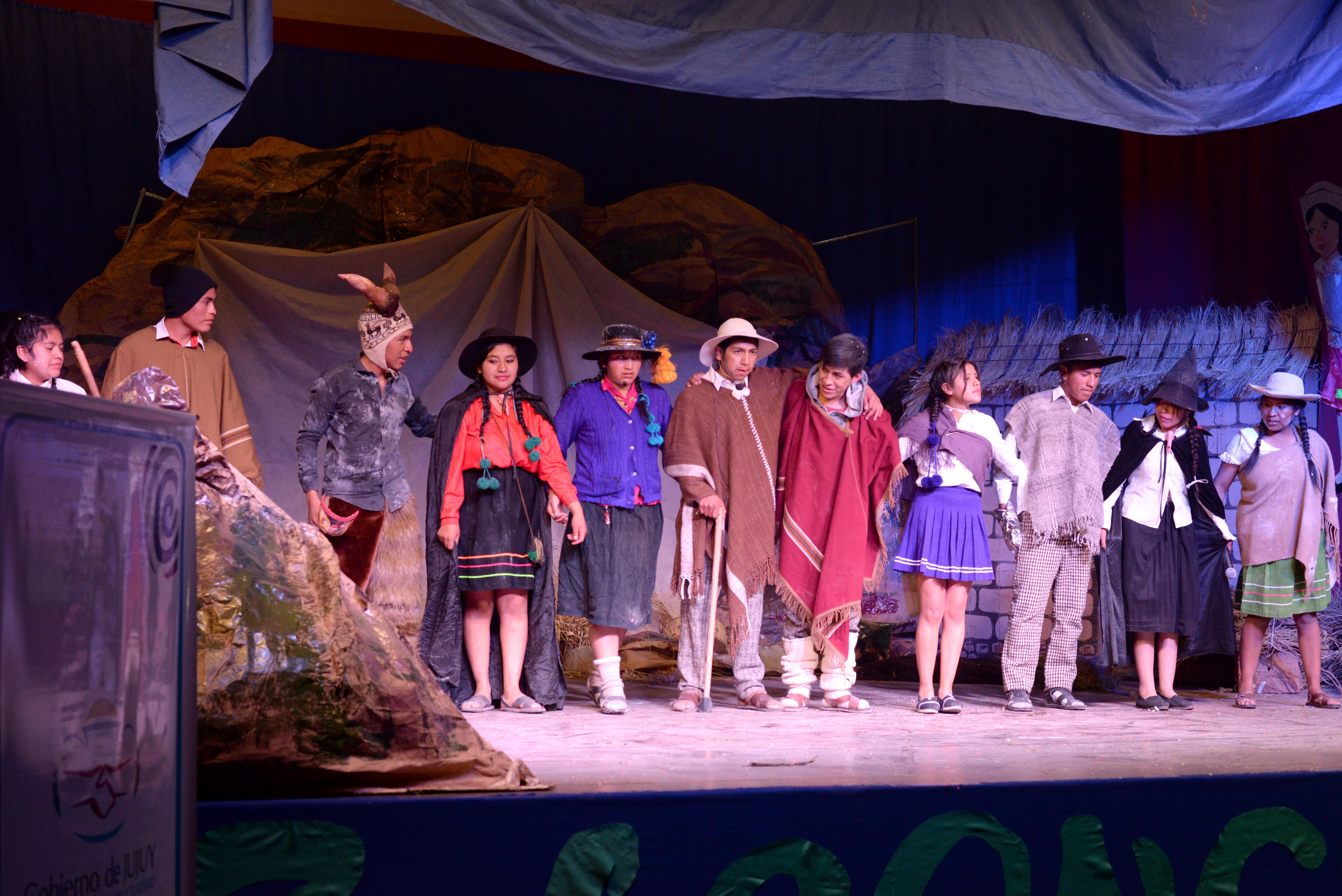 El elenco que presento la primera obra