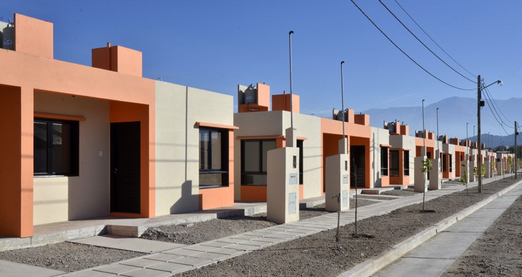 Novedosas viviendas con posibilidades de ampliación  