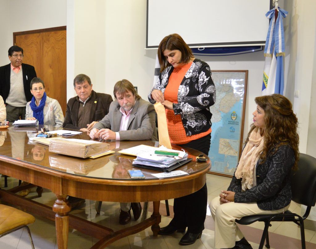 Apertura de sobres obra: Acceso a Perico