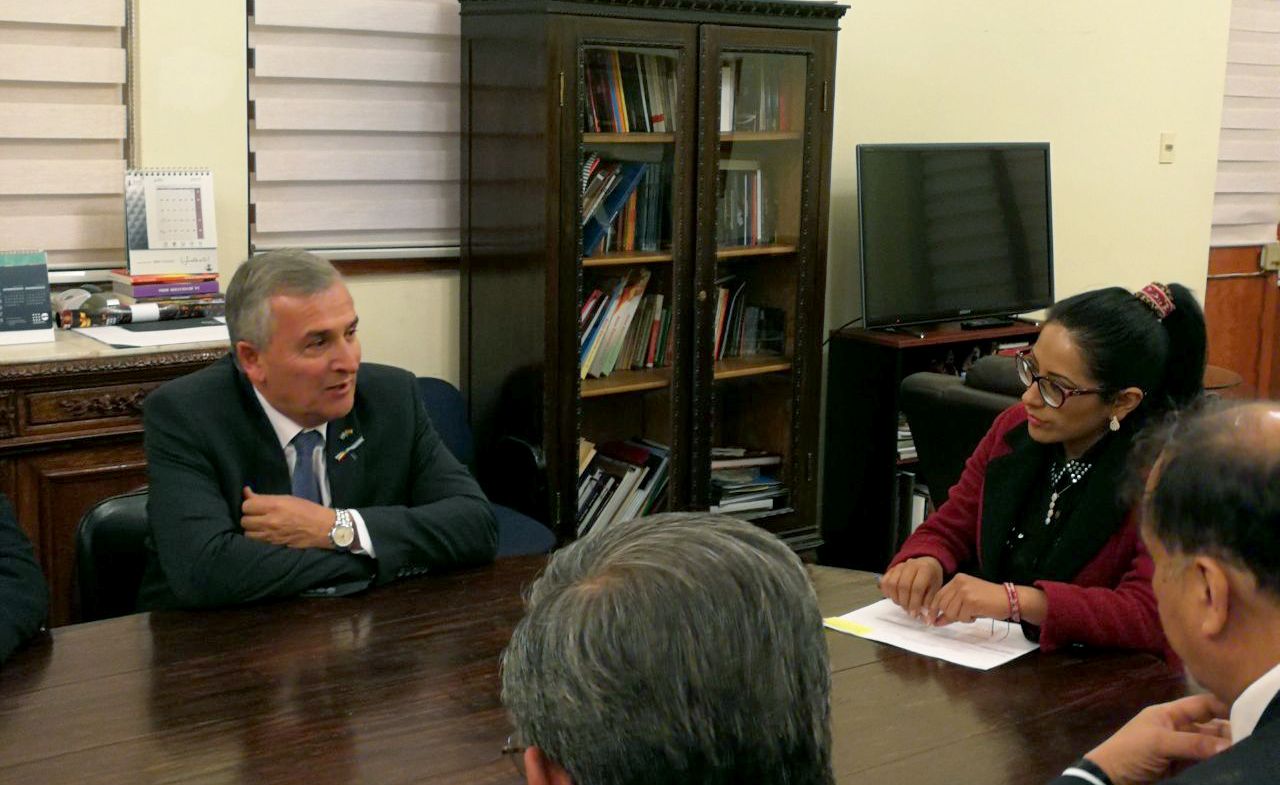 Gerardo Morales se reunió con la ministra de Cultura de la Paz, Wilma Alanoca