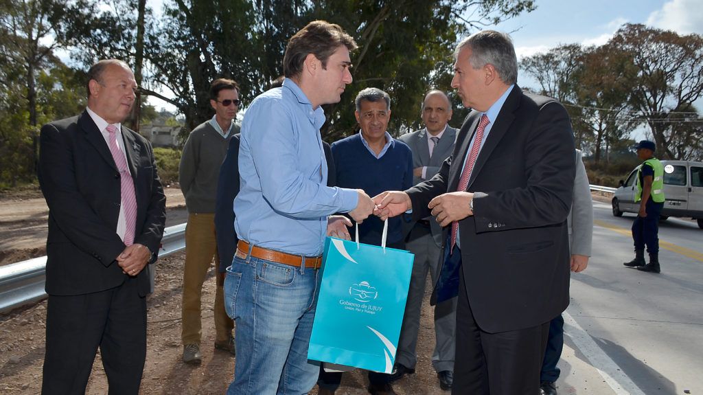 El Gobernador Gerardo Morales inauguración puente Los Alisos
