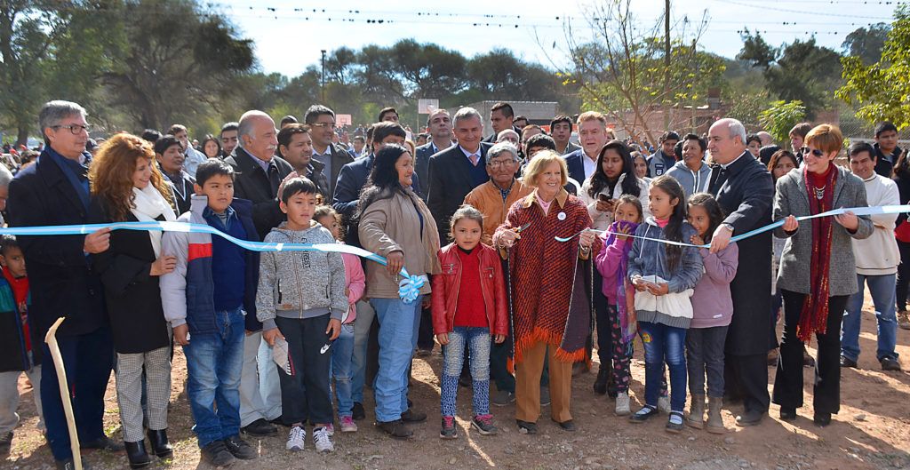 El Gobernador Gerardo Morales participó de la entrega de viviendas en Puesto Viejo