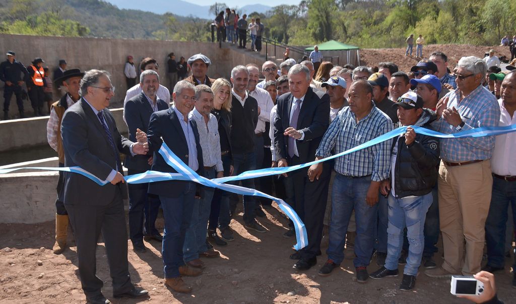 El Gobernador Gerardo Morales y el titular de la UCAR Alejandro Gennari en Arroyo Colorado.