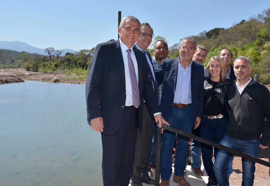 El Gobernador Gerardo Morales y el titular de la UCAR Alejandro Gennari en Arroyo Colorado.