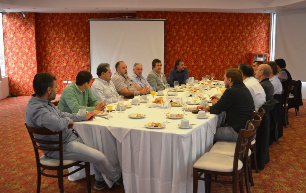 Diversos representantes privados convocados por el área oficial