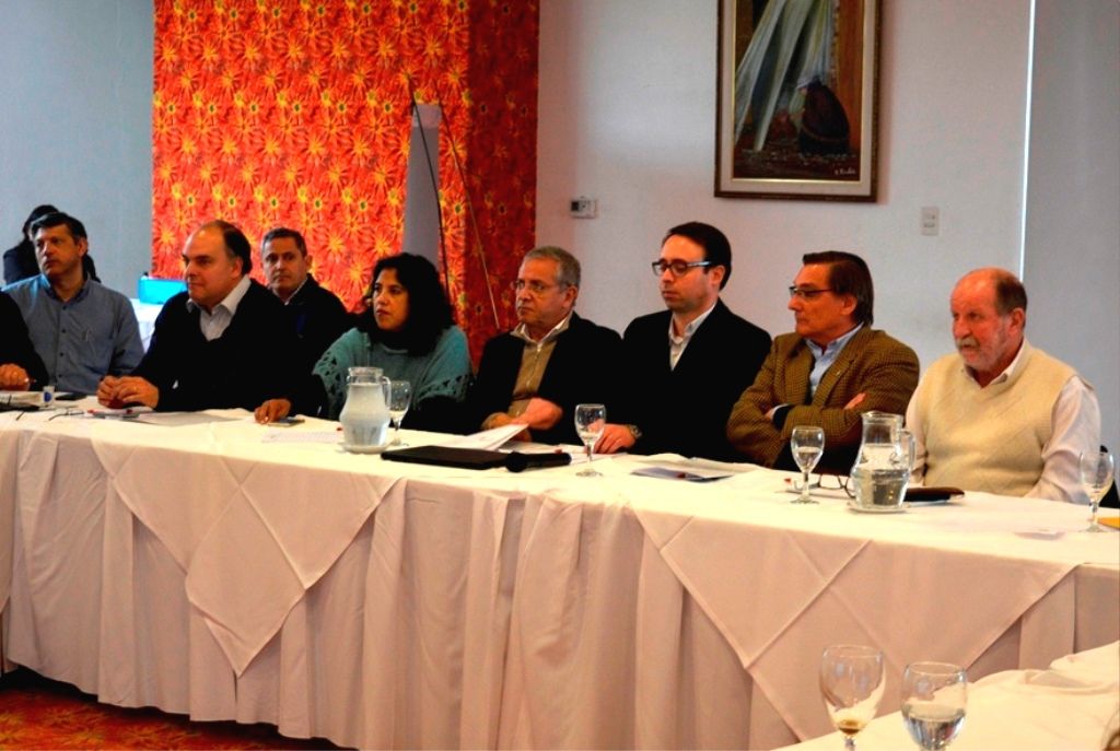 Ministro Abud e integrantes del Corenoa en Jujuy