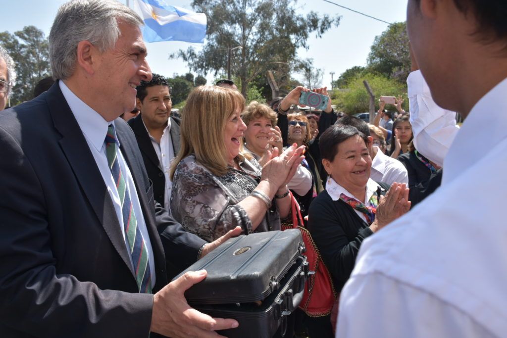 Gobernador Morales junto a Ministra Galfré encabezaron acto.