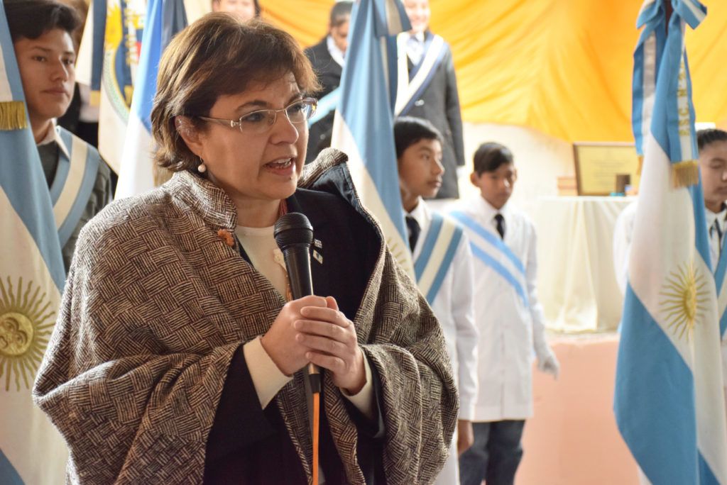 Ministra de Educación, Isolda Calsina.
