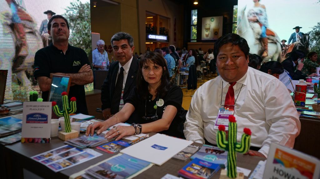 Más de 25 operadores turisticos y representantes de municipios acompañaron el stand de Jujuy