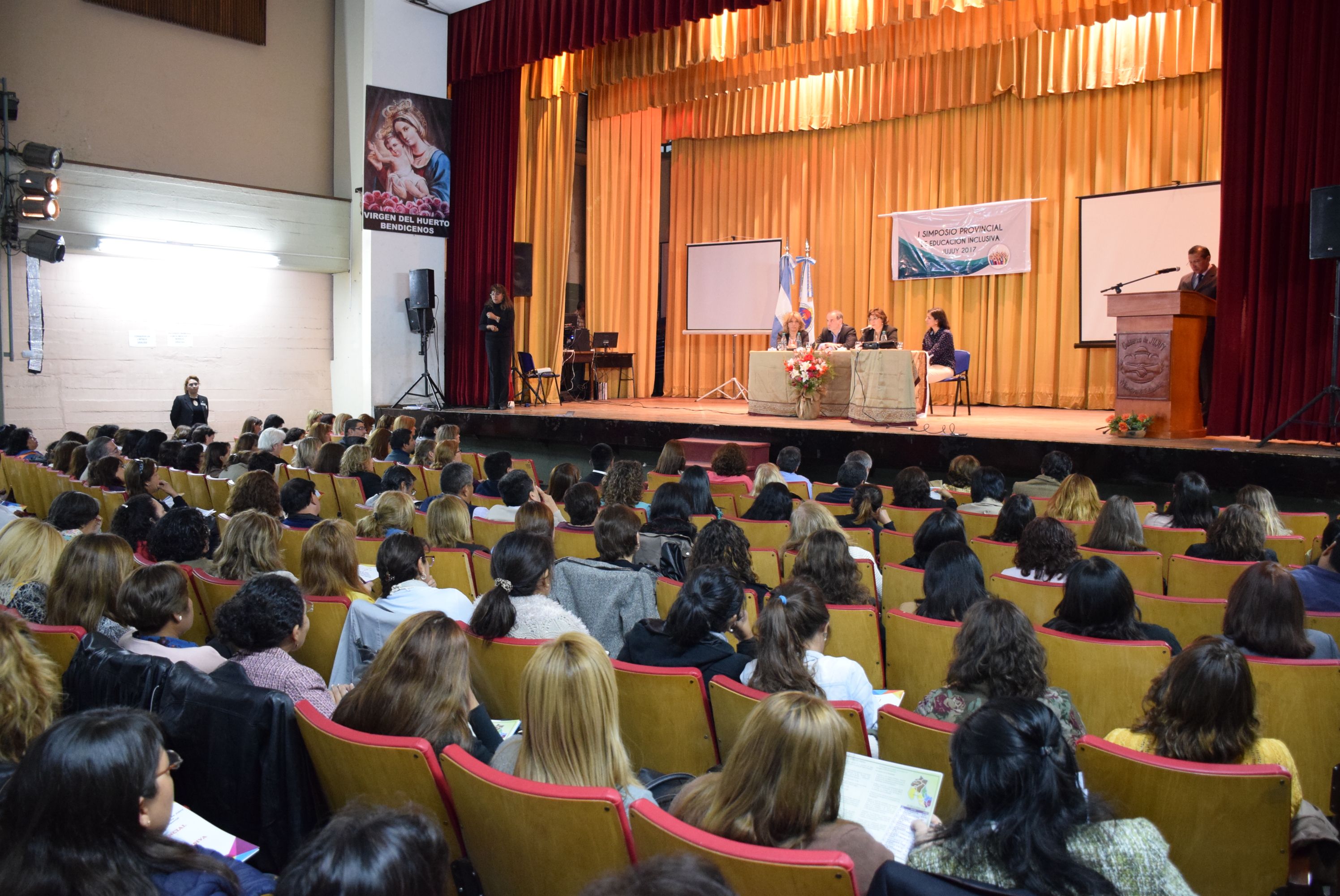 Más de 650 personas asisten al simposio sobre Inclusión Educativa que se lleva a cabo en San Salvador de Jujuy.
