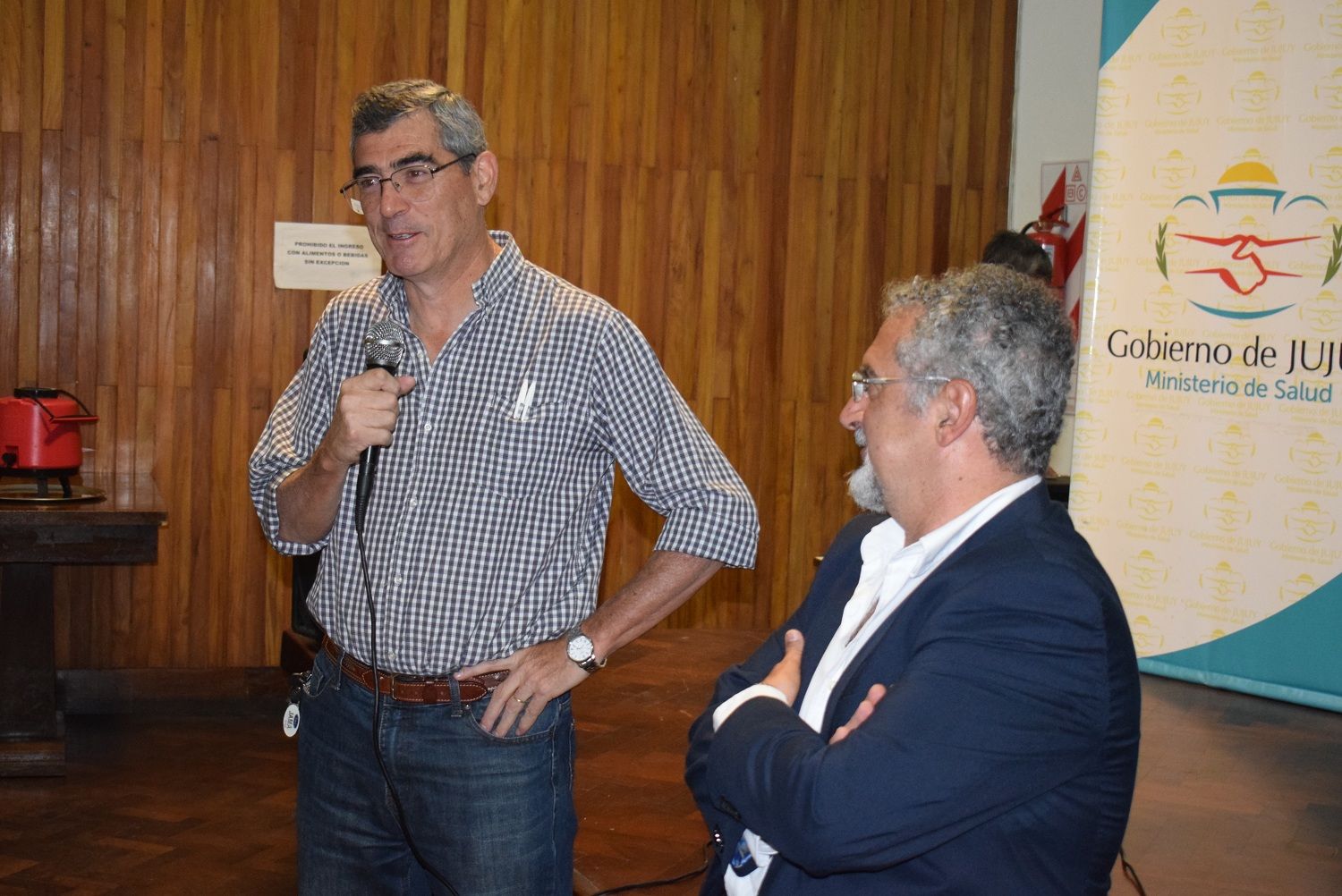 La reunión inició con la presentación de Cesar Mulqui como nuevo director de Hospitales.