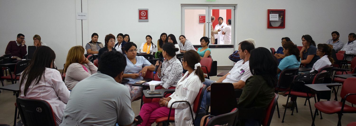 La iniciativa busca promover los derechos de los usuarios de los servicios de salud respetando la diversidad cultural y de género.
