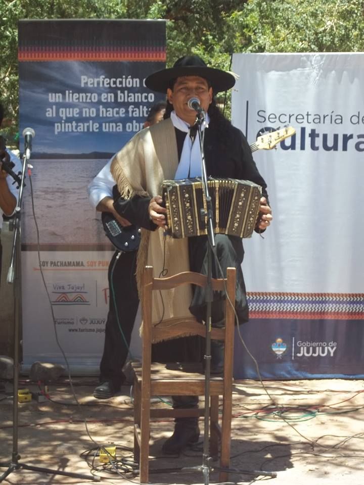 En todos los escenarios brillo llevando sus canciones propias y del folclore tradicional