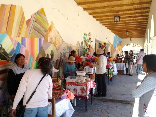 Feria en Maimara de ofrendas de pan