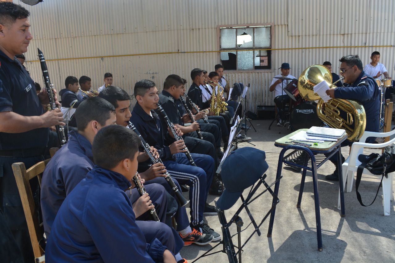 Banda Infantojuvenil Policial