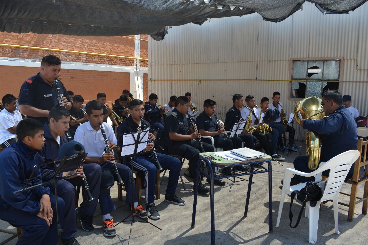 La Banda Infantojuvenil Policial