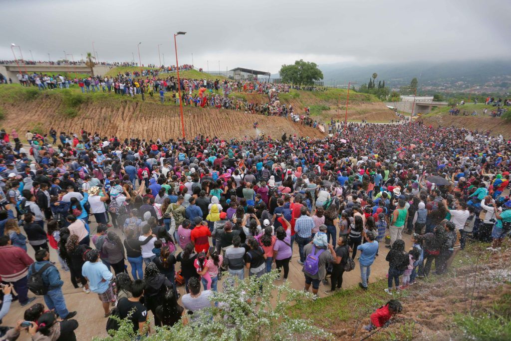 Multitudinaria cantidad de público acompañó a la comparsa Los Alegres de Uquía.