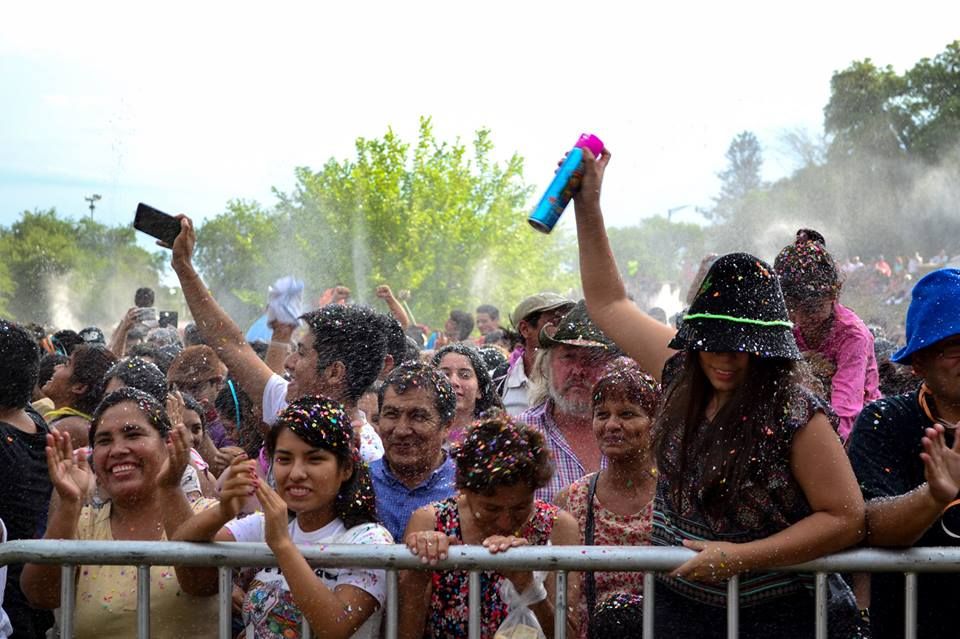 Villa María disfrutó del ablande del Carnaval jujeño.