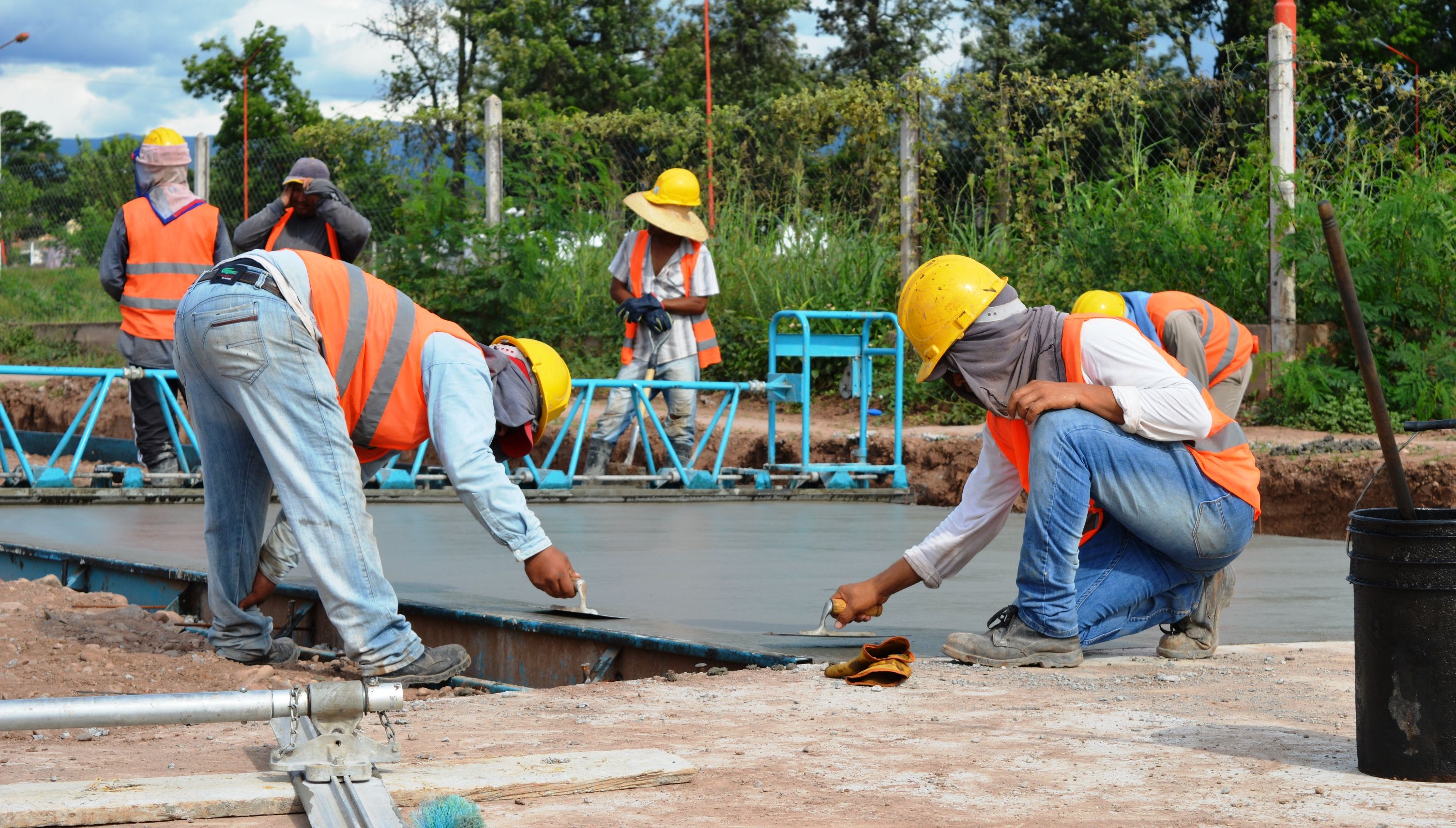 El pavimentod e la avenida principal de barrio El Milagro se finalizó recientemente.