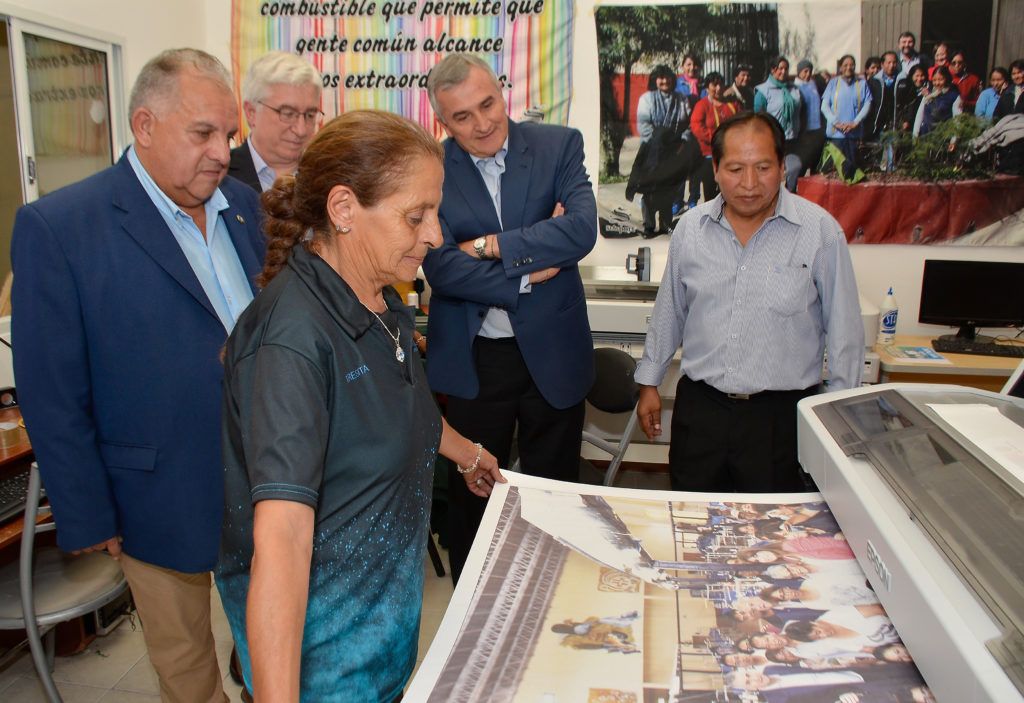 El Gobernador Gerardo Morales en la Cooperativa Textil Tupa