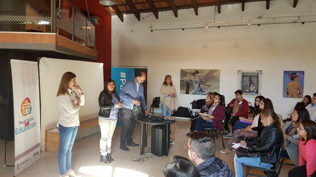 Capacitación para facilitadores del Pacto Social por la Educación.