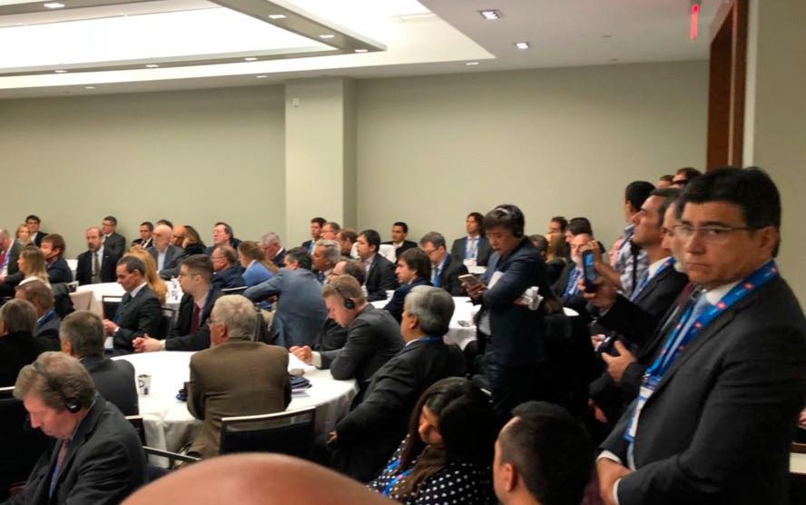 Empresarios juniors y seniors, en el Argentina Day de PDAC 2018 que se desarrolla en Toronto - Canadá.
